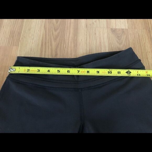 LULULEMON Plum Brown Crop Capri Leggings - Picture 4 of 8